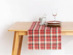 Bieżnik w szkocką kratę czerwony NEWPORT 40x120 cm