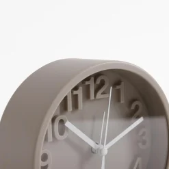 Budzik okrągły beżowy 13,1 cm