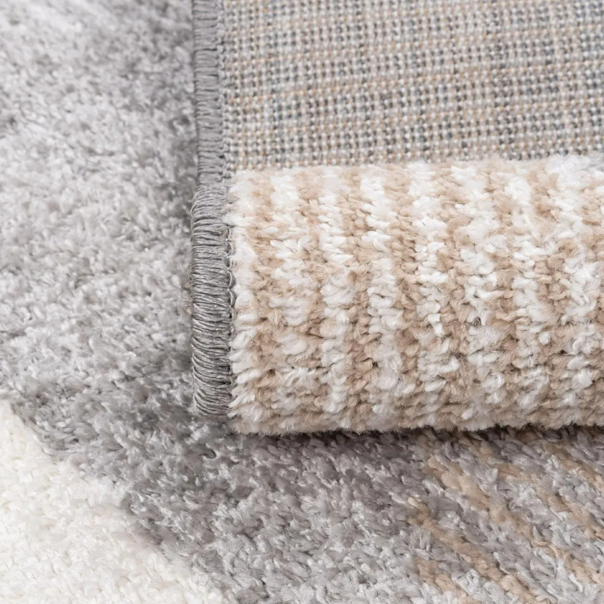 Chodnik szarobeżowy w trójkąty HOUSTON 67x160 cm