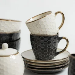 Filiżanka ze spodkiem plaster miodu BRESCA 220 ml