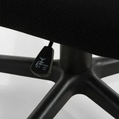 Fotel biurowy czarny SITINES