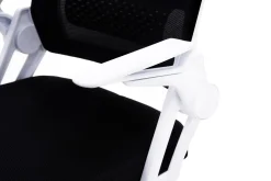 Fotel biurowy z ruchomymi podłokietnikami czarno-biały FROSTEA