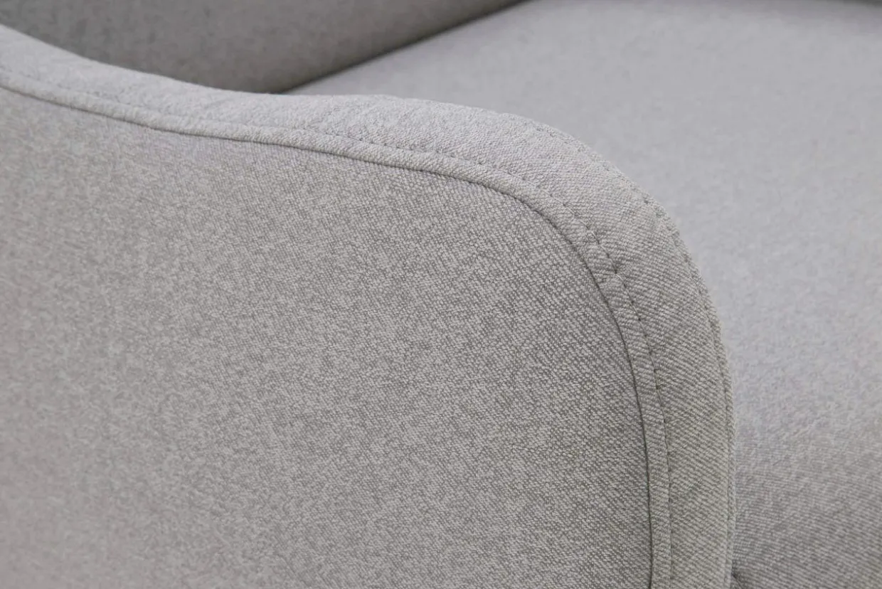 Fotel na wysokich nóżkach SCOTT