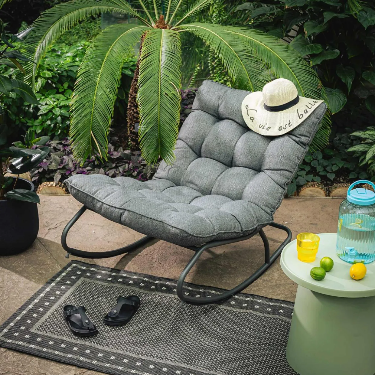 Fotel ogrodowy bujany LILIOP