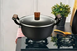 Garnek żeliwny czarny FERRO 4,4 l