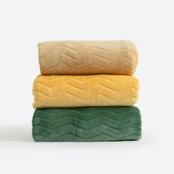 Koc beżowy TIKA 150x200 cm