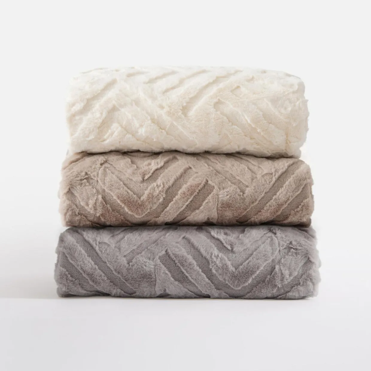 Koc geometryczny szary DREAMY 150x200 cm