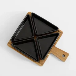 Komplet 4 miseczek na akacjowej tacy