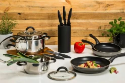 Komplet 5 noży w bloku