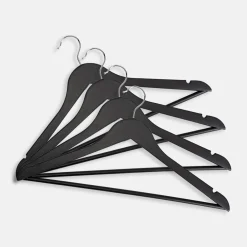 Komplet 4 wieszaków drewnianych, czarne