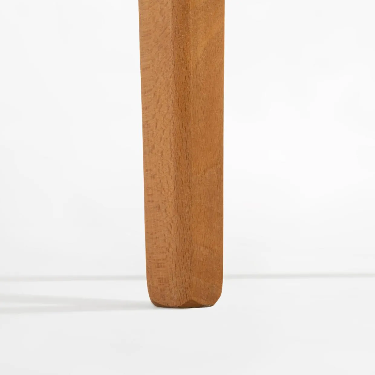 Krzesło welurowe ciemnoszare REVOJ