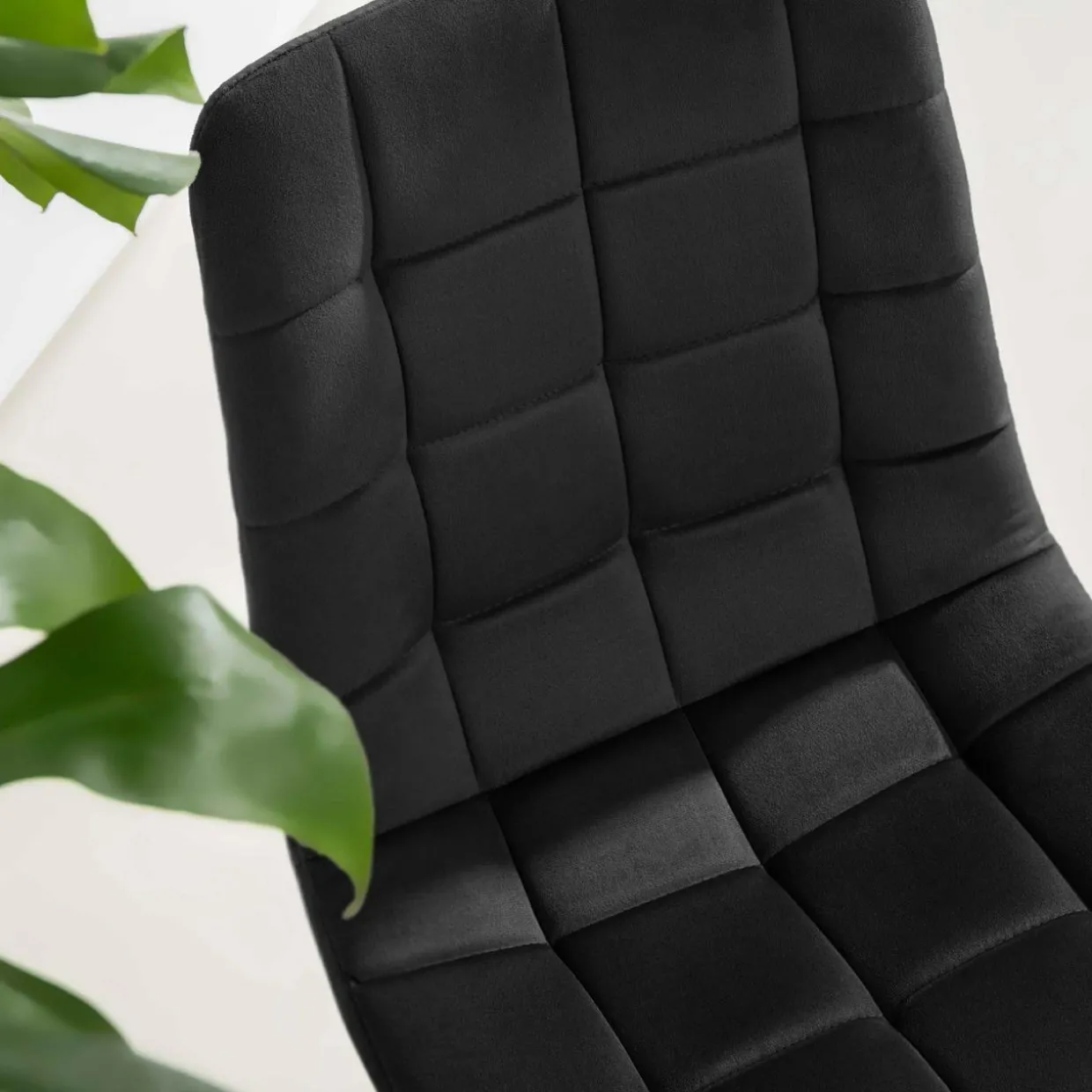 Krzesło welurowe czarne ABADA