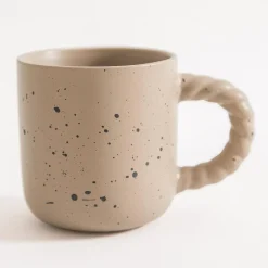 Kubek ceramiczny beżowy 520 ml