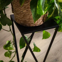 Kwietnik stalowy loftowy czarny ERNEE M 62 cm