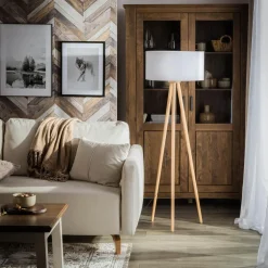 Lampa na drewnianym trójnogu abażur biały ENNIE