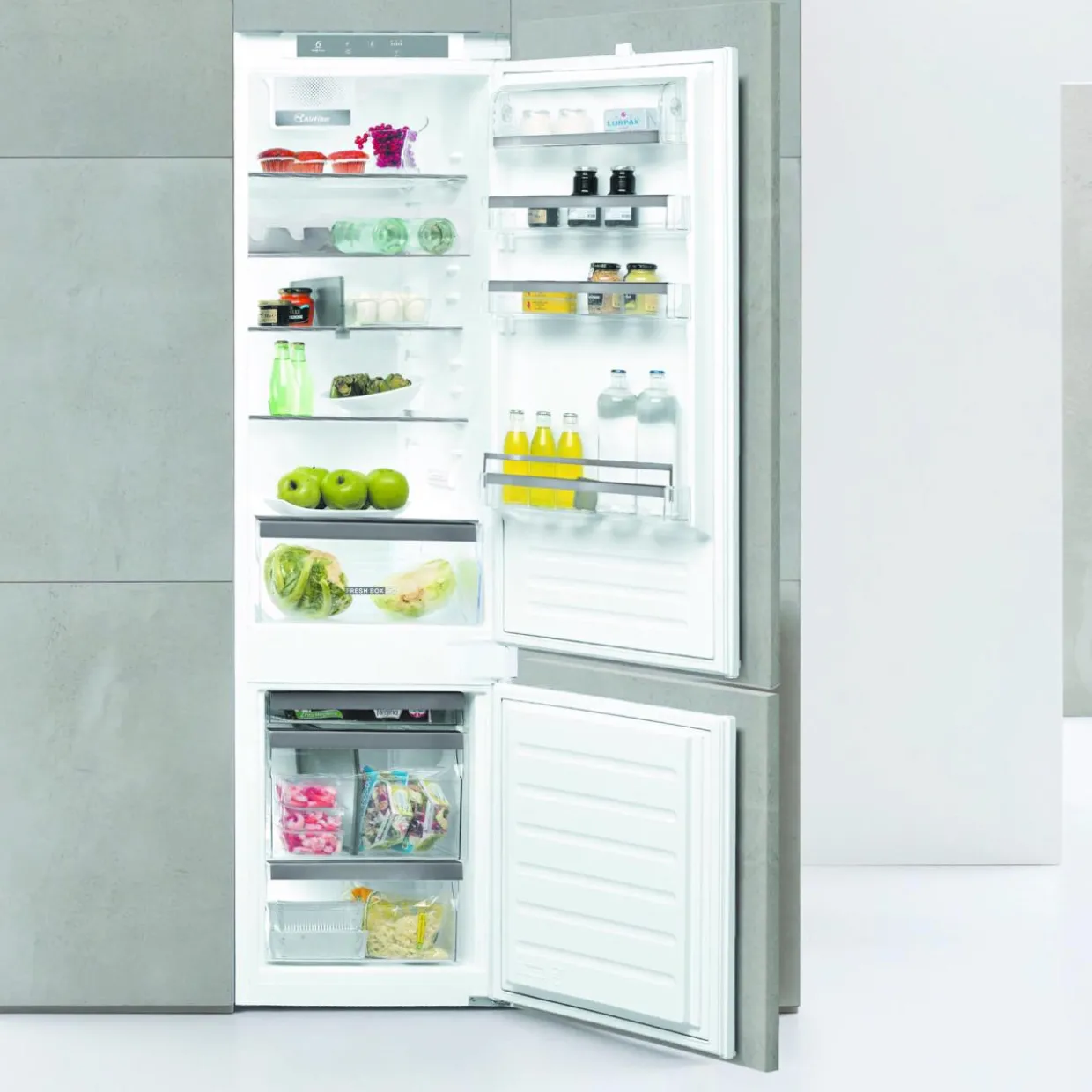 Lodówka energooszczędna do zabudowy WHIRLPOOL ART 9811 SF2