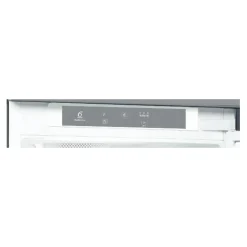 Lodówka energooszczędna do zabudowy WHIRLPOOL ART 9811 SF2