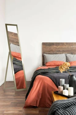 Lustro stojące w złotej ramie SLIM 40x160 cm