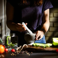 Moździerz marmurowy z tłuczkiem 10x11,5 cm