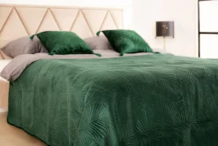 Narzuta na łóżko pikowana w liście zielona FERN 220x240 cm