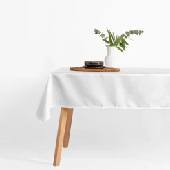 Obrus żakardowy w liście miłorzębu biały GINA 140x220 cm