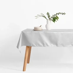 Obrus żakardowy w liście miłorzębu szary GINA 140x220 cm