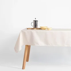 Obrus żakardowy w listki kremowy ACACIA 140x240 cm