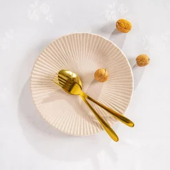 Obrus na stół biały ROSE 140x300 cm