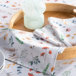 Obrus w polne kwiaty ROSA 135x220 cm