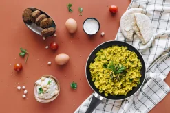 Patelnia na indukcję czarna BASIS 20 cm