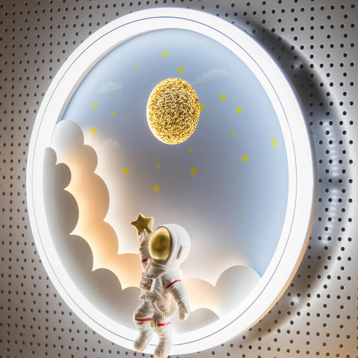 Plafon LED astronauta kolorowy FOCUS