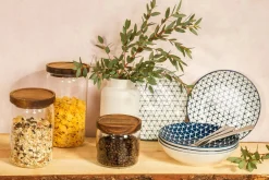 Pojemnik szklany z akacjową pokrywką 700 ml