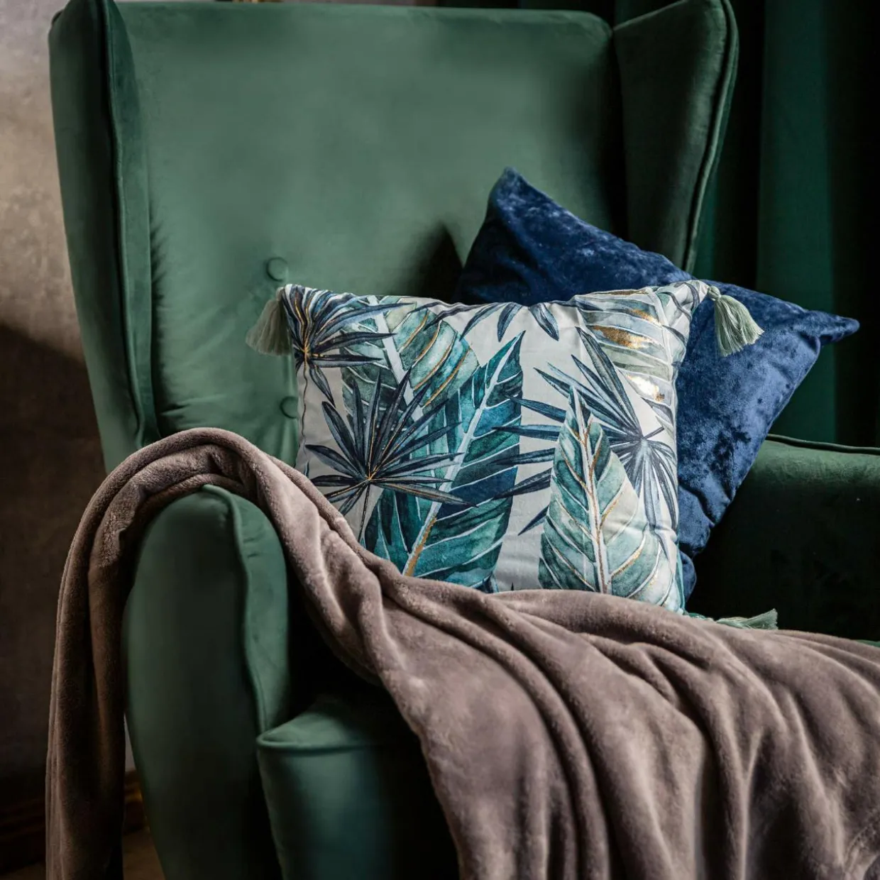 Poszewka dekoracyjna w liście z chwostami PALM 45x45 cm