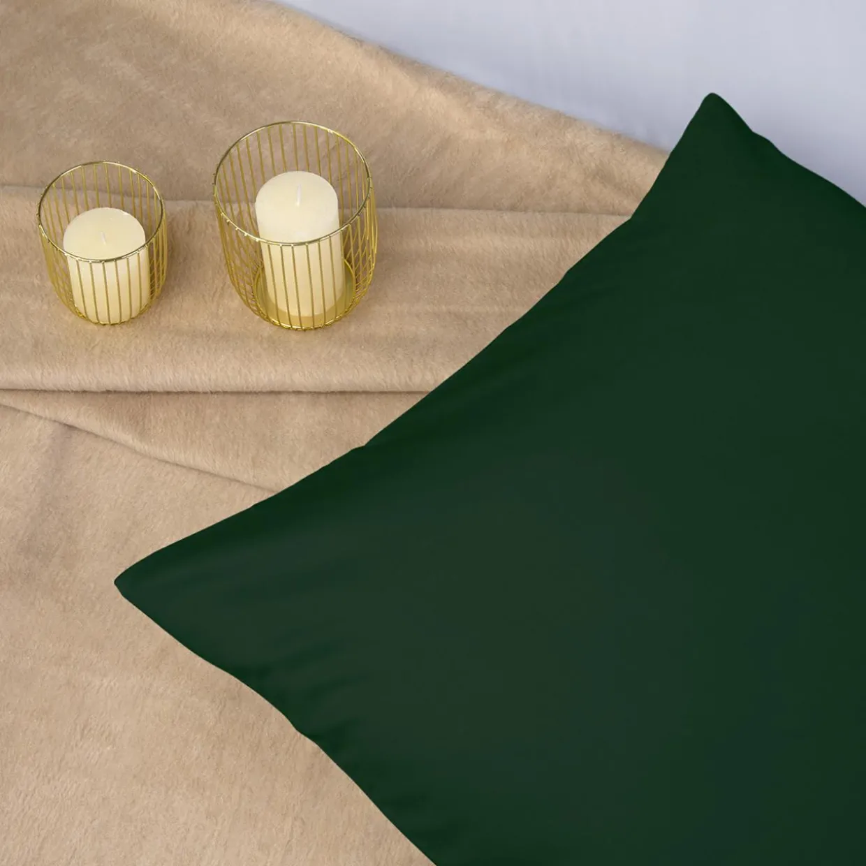 Poszewka satynowa zielona 70x80 cm