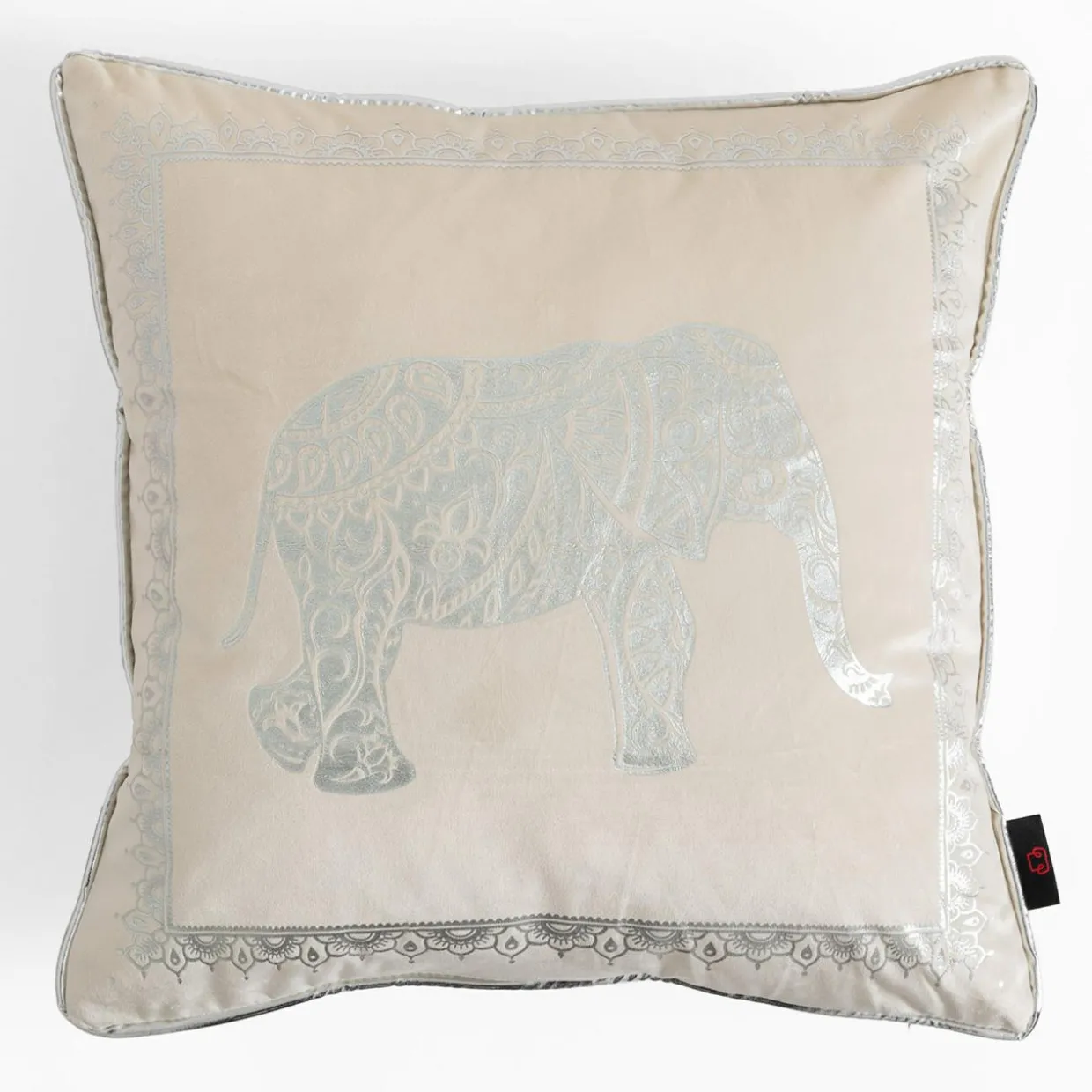 Poszewka ze słoniem biała DAIRA 45x45 cm