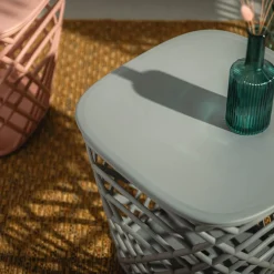 Stolik ogrodowy z pojemnikiem HAMILLO jasnoszary