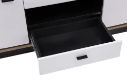 Szafka RTV z ryflowanym frontem MESTRE