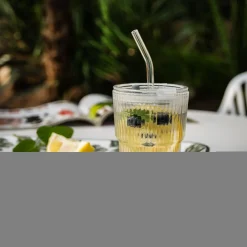 Szklanka ze słomką i pokrywką 350 ml