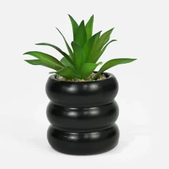 Sztuczny kwiat w czarnej doniczce 15 cm