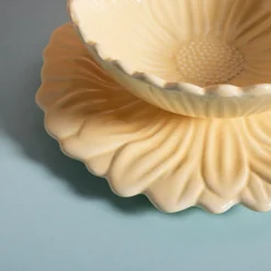 Talerz deserowy żółty kwiatek 21 cm