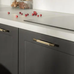 Uchwyt PORTO RYF 18,2 cm złoty szczotkowany