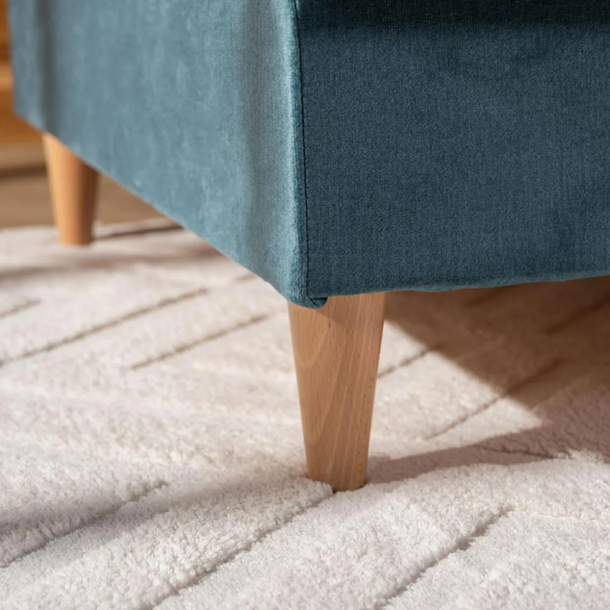 Wersalka welurowa niebieska LOME NEW