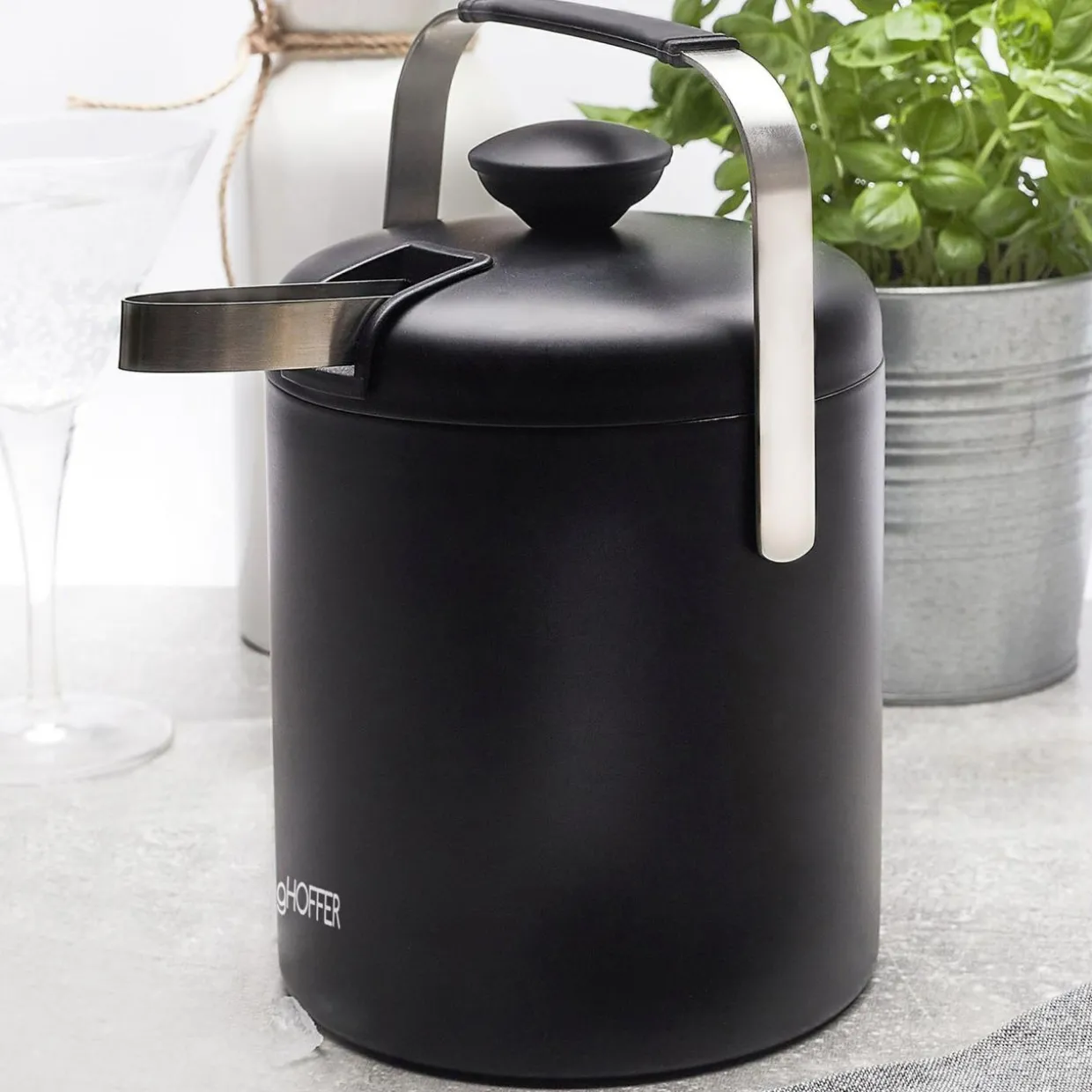 Wiaderko do lodu ze szczypcami czarne LUGO 1,3 l