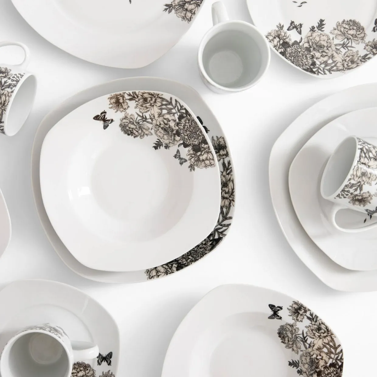 Zestaw obiadowy PEONY 16 el.