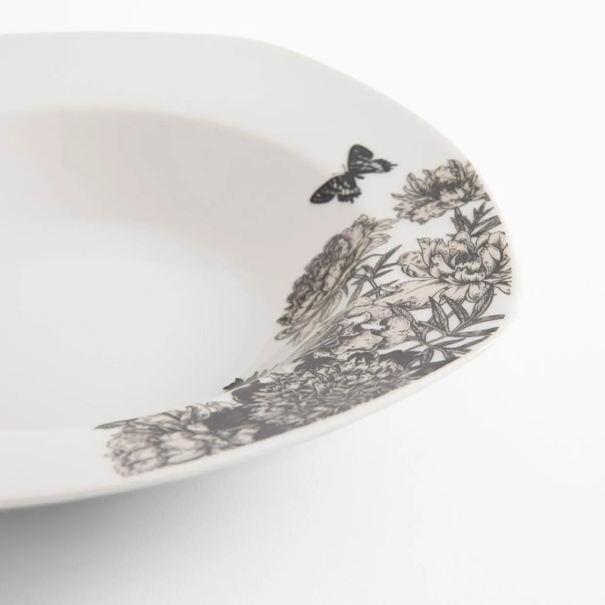 Zestaw obiadowy PEONY 16 el.